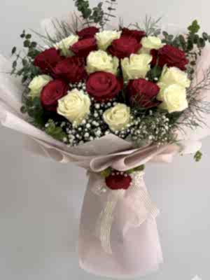 20 İthal Kırmızı & Beyaz Gül Buketi