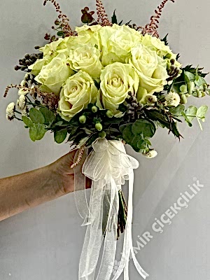 İthal Beyaz Gül Gelin Buketi