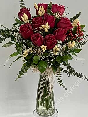 Dekoratif Kırmızı Gül Aranjmanı
