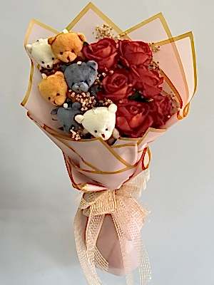 Ayıcık ve Yapay Kırmızı Gül Buketi