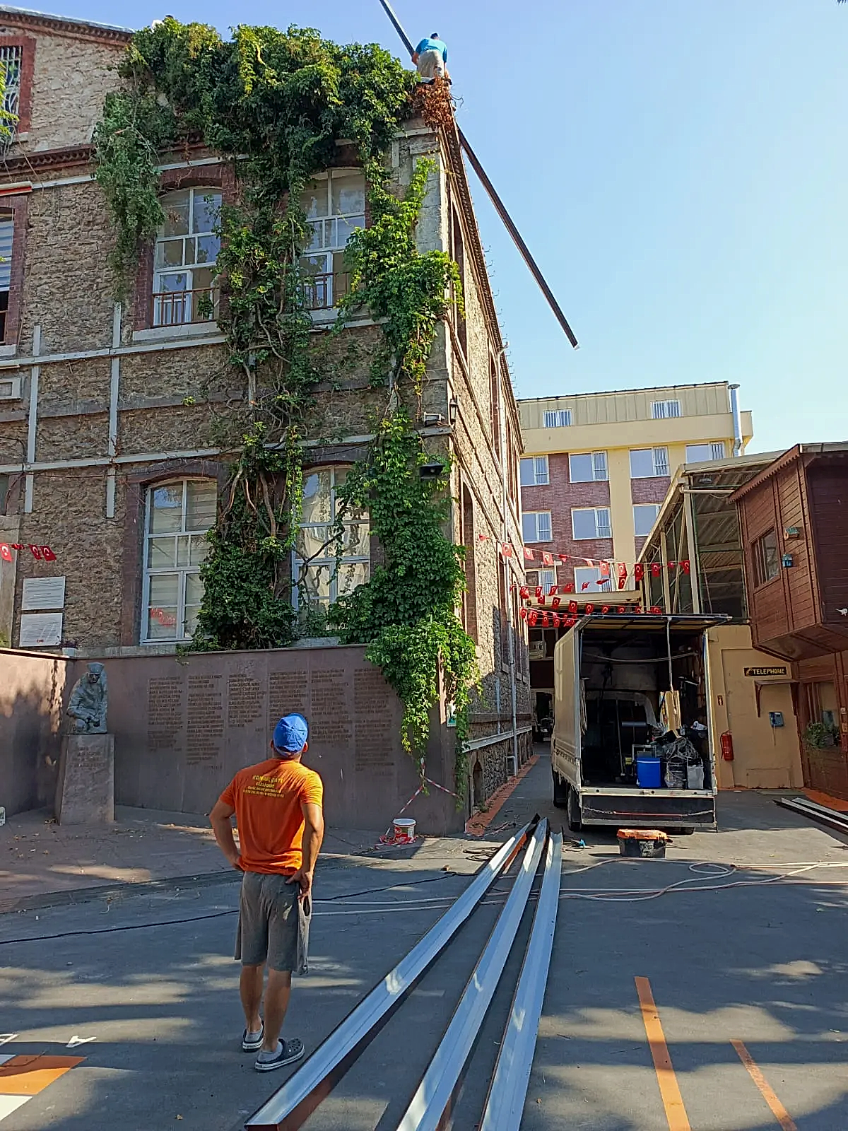 Bakırköy Taş Koleji Çatı İzolasyonu ve Tadilatı